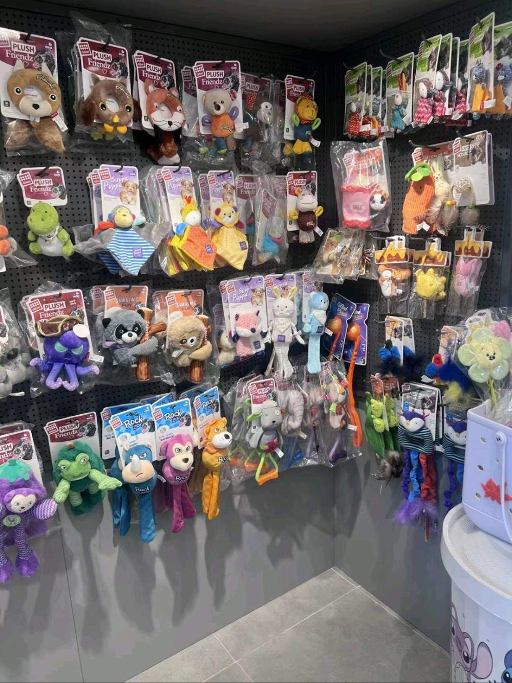 【品牌货源】猫狗用品宠物供应商合作，支持一件代发，包运营选址，资质齐全